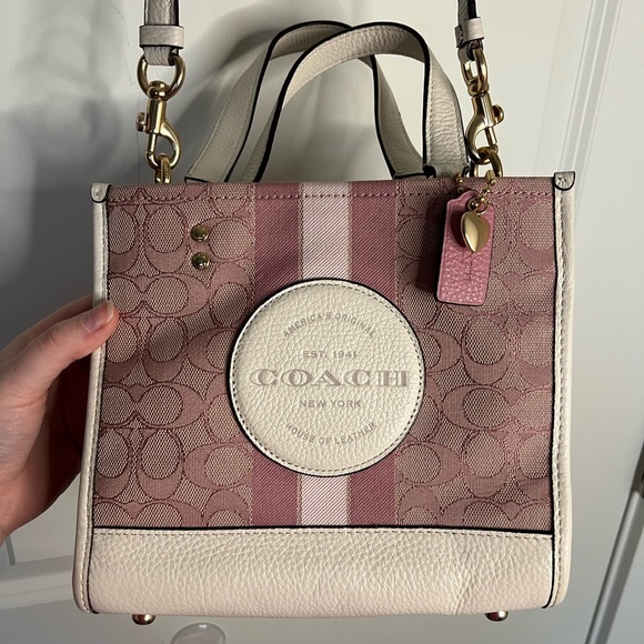 PENDING!❌ - Coach Dempsey Tote Bag Carryall in Signature Jacquard With Charm - Picture 5 of 17